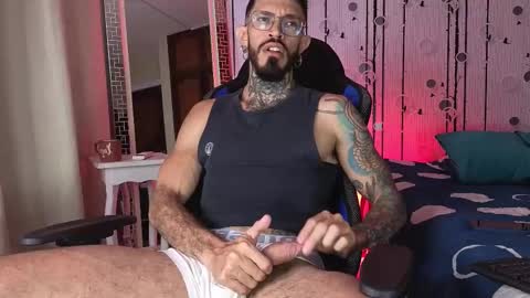 Snapshot of simon_rz chatting on January 14, 12:22 pm Simon online show from January 14, 12:22 pm