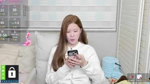 Snapshot of simonastephanie chatting on February 2, 12:48 pm simonastephanie online show from February 2, 12:48 pm