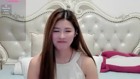 simonastephanie online show from July 30, 5:45 pm