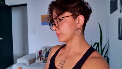 Sim. online show from November 5, 6:30 pm