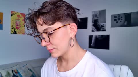 Sim. online show from November 17, 7:30 pm