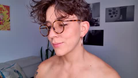 Sim. online show from November 25, 5:46 pm