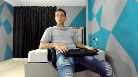 SIMON KELER online show from December 18, 11:30 pm