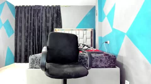 SIMON KELER online show from February 16, 2:20 am