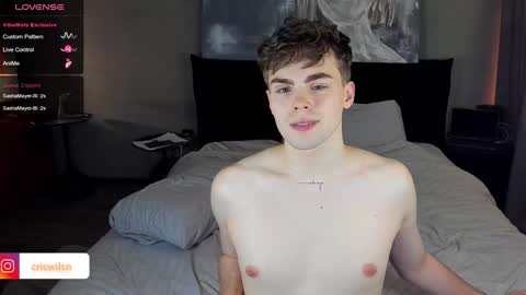 Snapshot of simonwnl chatting on December 7, 8:16 pm Simon online show from December 7, 8:16 pm