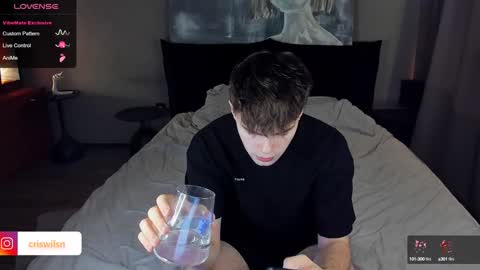 Snapshot of simonwnl chatting on December 8, 2:52 pm Simon online show from December 8, 2:52 pm