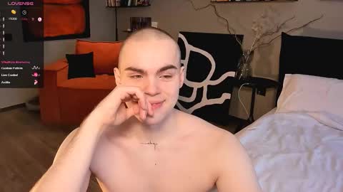 Simon online show from January 18, 1:04 pm