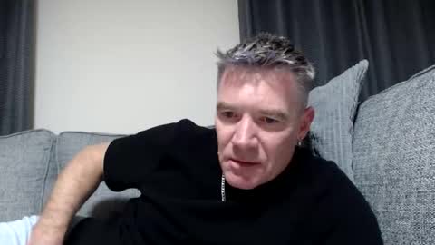 Ricky online show from November 14, 1:37 am