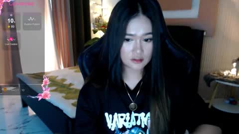 Adrianna Fowler online show from February 11, 1:54 am