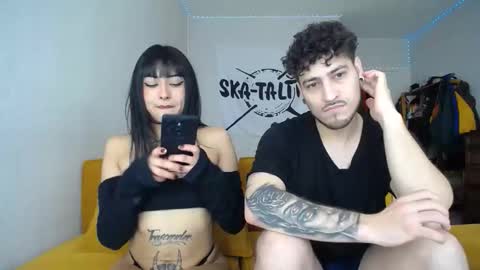 Snapshot of simur_sahso chatting on January 14, 10:43 am Sofi wed. - sat. 11am - 11 pm and Santi with Sofi sun.. - tue. 11 am - 5 pm europe online show from January 14, 10:43 am