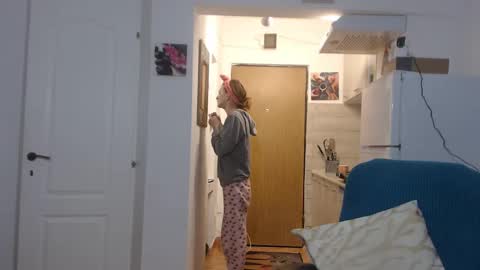 simyhvn online show from February 7, 5:10 am