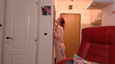 simyhvn online show from April 3, 4:10 am