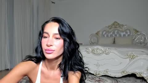 C online show from February 9, 9:52 pm