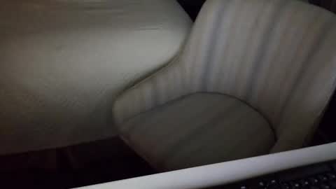 Snapshot of sincletus6969 chatting on April 19, 10:01 pm sincletus6969 online show from April 19, 10:01 pm