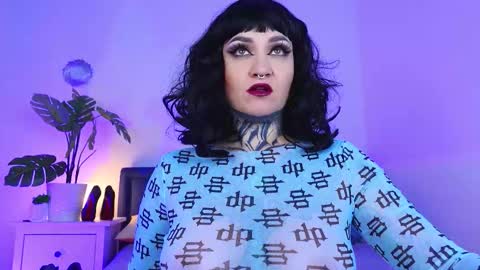Snapshot of sindeleros chatting on September 18, 1:13 pm Ms. Sindel online show from September 18, 1:13 pm