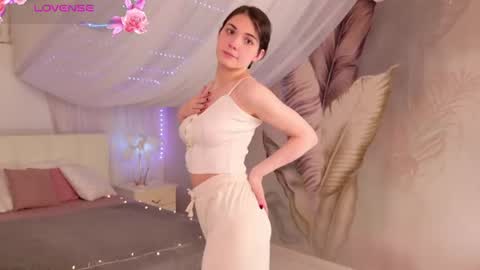 sindell_cryell online show from August 8, 8:00 pm