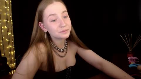 Snapshot of sindiwatsoon chatting on June 23, 5:22 pm Sindi online show from June 23, 5:22 pm