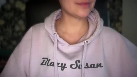 Sindra online show from November 17, 8:47 pm