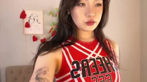 Eva online show from May 29, 8:07 pm