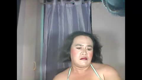 Snapshot of sinful_ava_ts chatting on December 4, 9:34 pm Ava online show from December 4, 9:34 pm