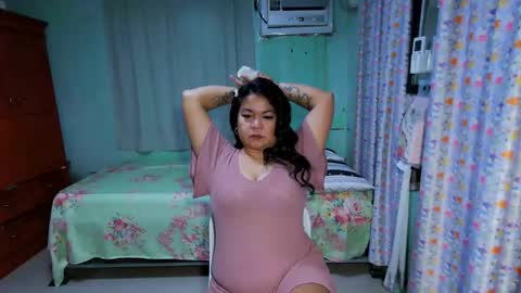 Snapshot of sinfullwife6969 chatting on September 18, 12:51 pm sinfullwife6969 online show from September 18, 12:51 pm