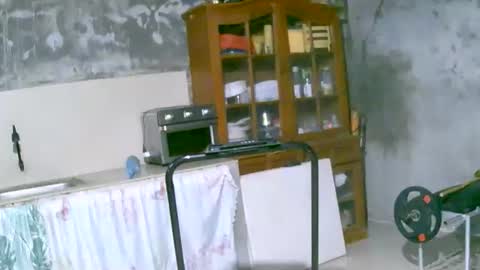 Snapshot of sinfullwife6969 chatting on February 4, 10:43 am sinfullwife6969 online show from February 4, 10:43 am