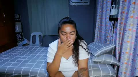 Snapshot of sinfullwife6969 chatting on February 22, 3:10 pm sinfullwife6969 online show from February 22, 3:10 pm