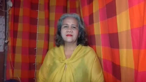 Snapshot of single_momma68 chatting on January 10, 12:58 pm Single momma68 online show from January 10, 12:58 pm