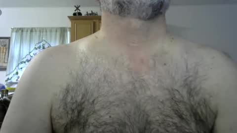 Snapshot of singleguy137 chatting on September 30, 11:32 pm Singleguy137 online show from September 30, 11:32 pm