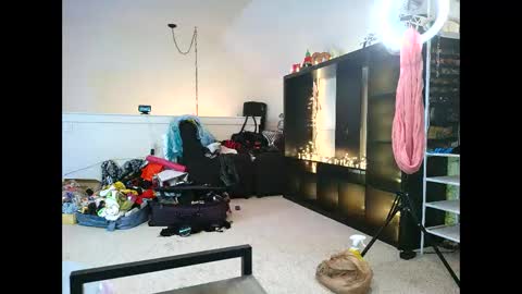 Snapshot of sinnamonstickxxx chatting on January 5, 12:20 am Sinnamon online show from January 5, 12:20 am