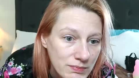 Snapshot of sinnamonstickxxx chatting on January 20, 6:53 am Sinnamon online show from January 20, 6:53 am