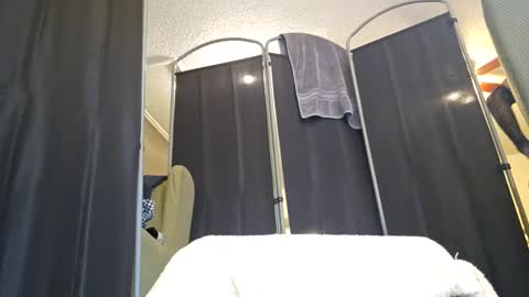 Snapshot of sinseason chatting on March 5, 8:54 am Sinseason online show from March 5, 8:54 am