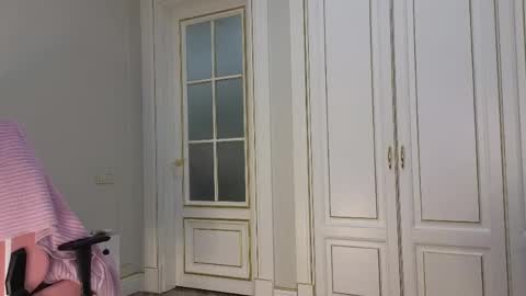 Snapshot of sinsemillaa chatting on May 30, 4:15 pm Ellie online show from May 30, 4:15 pm