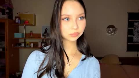 Emma online show from November 25, 11:54 am