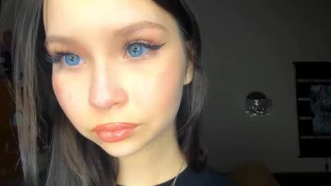 Emma online show from December 1, 11:04 am