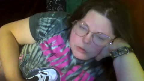 Siofra online show from May 18, 4:18 am