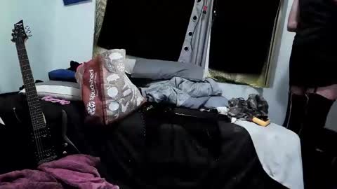 Snapshot of sir__loin411 chatting on May 19, 12:44 pm Sir Loin online show from May 19, 12:44 pm