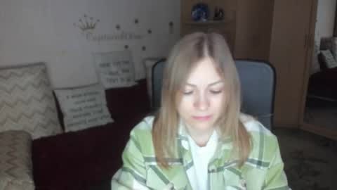 sirenasilk online show from December 16, 3:33 am