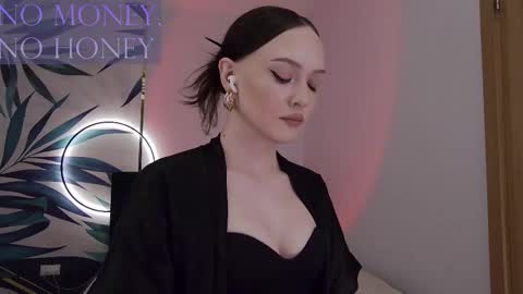 Goddess Sirena online show from March 12, 12:39 am