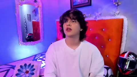 Sirius angels online show from December 4, 9:24 pm