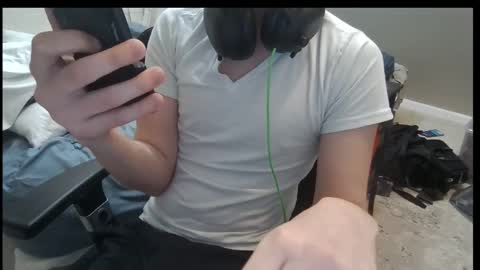 Snapshot of siriuscorvus chatting on February 26, 2:32 am siriuscorvus online show from February 26, 2:32 am