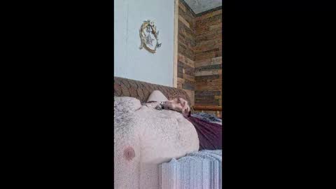 Snapshot of sirpaulsive16 chatting on January 18, 4:22 pm sirpaulsive16 online show from January 18, 4:22 pm