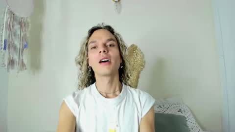 Sirphi Grant online show from October 20, 11:43 am