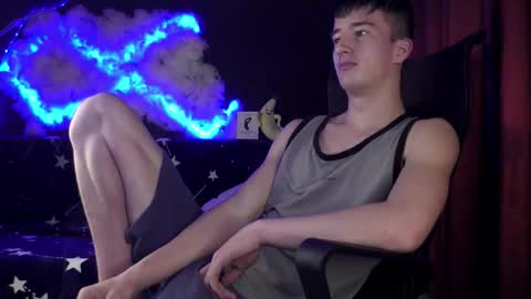 Snapshot of sirreedy chatting on November 26, 4:13 am SirReedy online show from November 26, 4:13 am