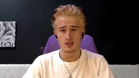 SirReedy online show from March 12, 6:14 pm