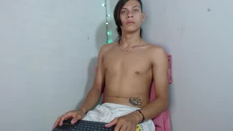 Snapshot of sirryant chatting on September 19, 9:48 pm SIR RYANT online show from September 19, 9:48 pm