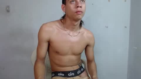 Snapshot of sirryant chatting on October 29, 8:21 pm SIR RYANT online show from October 29, 8:21 pm