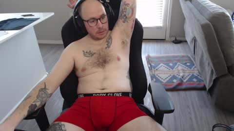 Snapshot of sirscotty831 chatting on February 27, 12:10 am Sir Scotty online show from February 27, 12:10 am