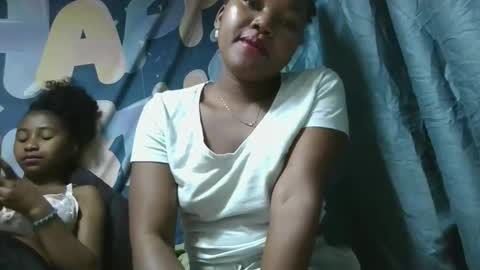 Snapshot of siscabelle chatting on January 9, 8:17 am siscabelle online show from January 9, 8:17 am