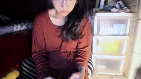 julila online show from September 28, 4:45 pm